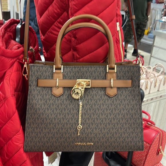 MICHAEL KORS 
Hamilton Medium Logo Satchel
Brown Signature
NWT - Picture 16 of 16